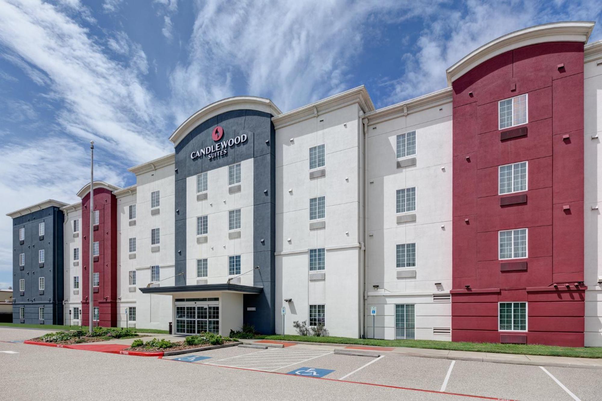 Candlewood Suites Houston I-10 East By Ihg Екстер'єр фото