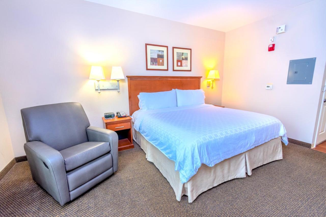 Candlewood Suites Houston I-10 East By Ihg Екстер'єр фото