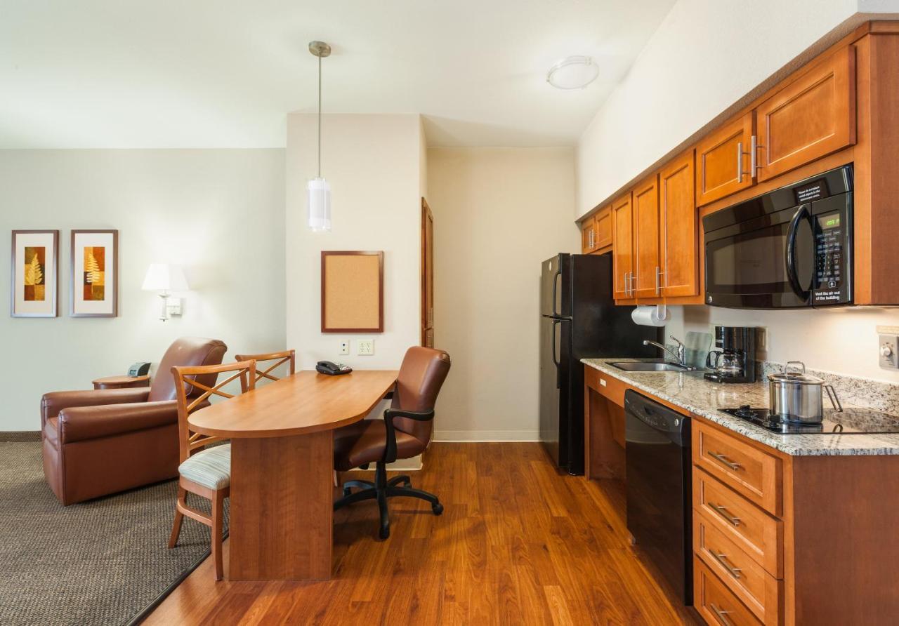 Candlewood Suites Houston I-10 East By Ihg Екстер'єр фото